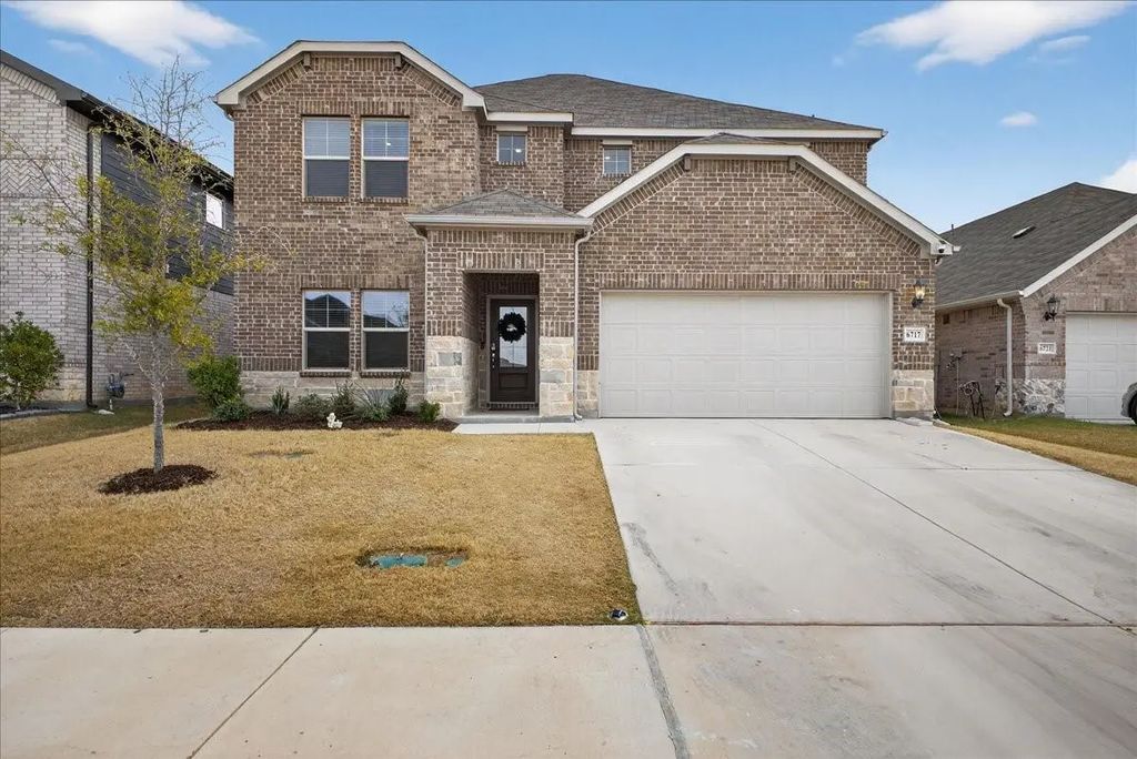 6717 Iron Oak Road, Crowley