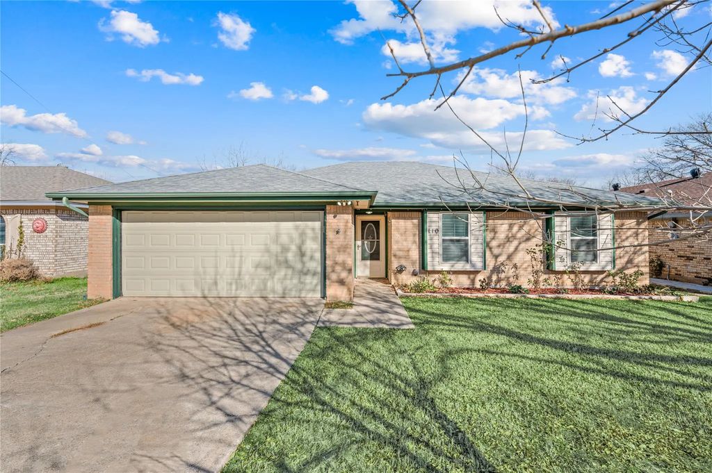 110 Renfro Street, Grand Prairie