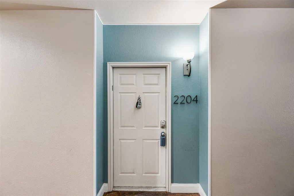 3102 Kings Road 2204, Dallas