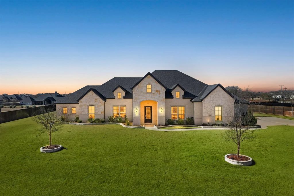 621 Cimarron Meadows Drive, Waxahachie