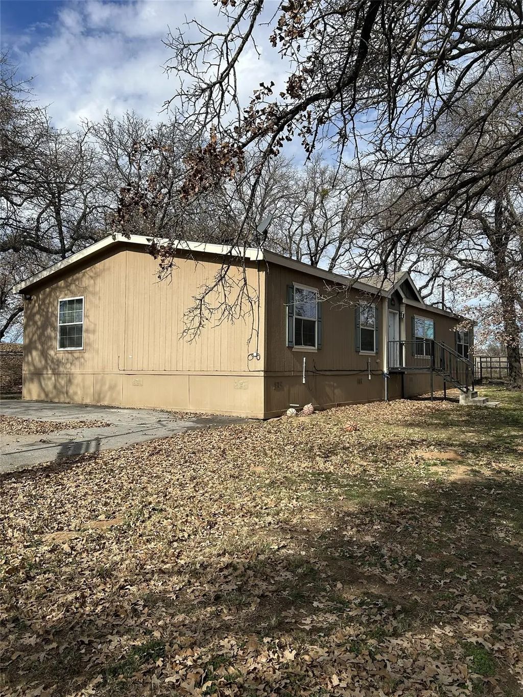 317 County Road 4790, Boyd