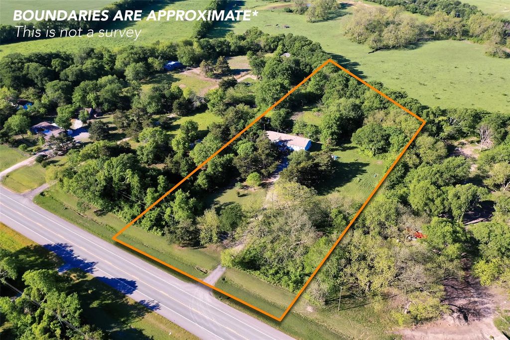 6868 State Highway 11, Sherman