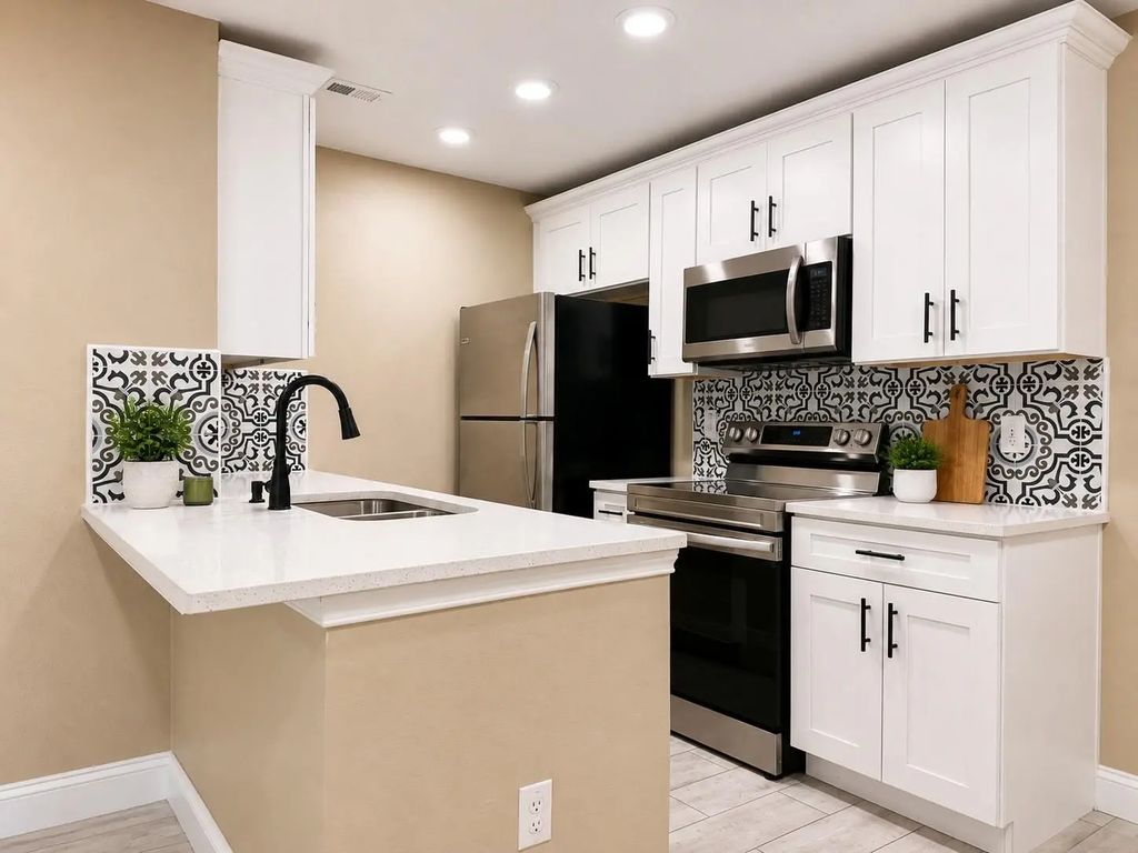 12802 Midway Road 2015, Dallas