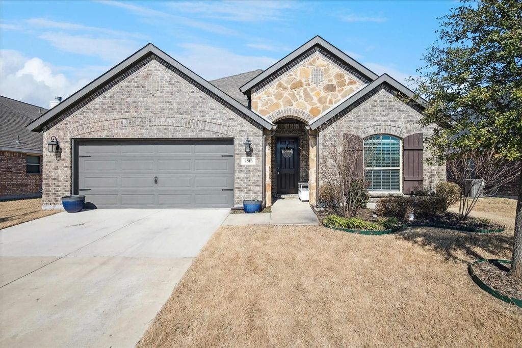 2815 Acacia Lane, Melissa