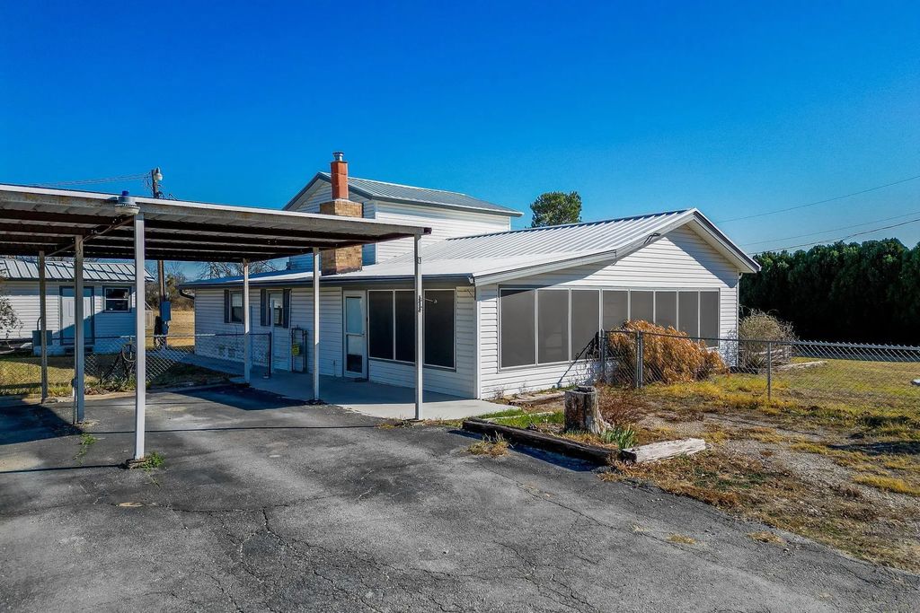 184 County Road 129, Clyde