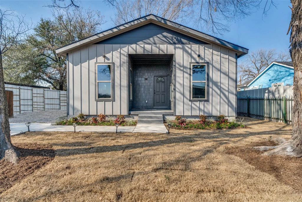1113 Seaford Drive, Dallas