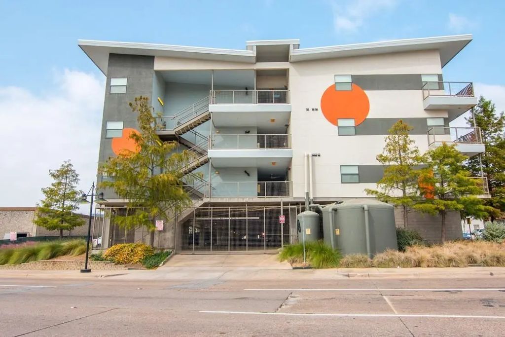 1111 S Akard Street 309, Dallas