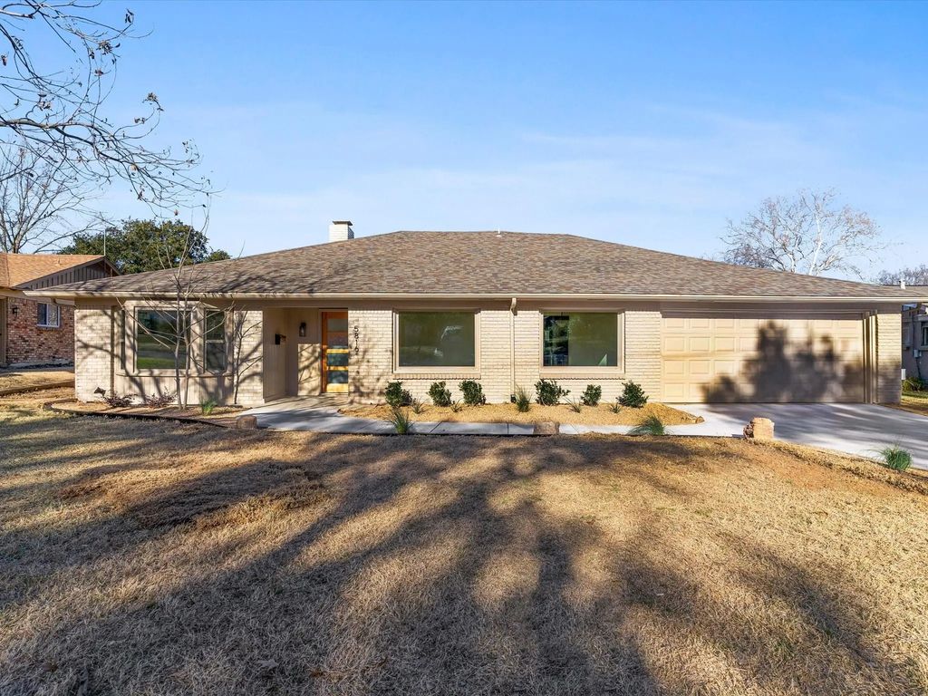 5816 Wedgworth Road, Fort Worth
