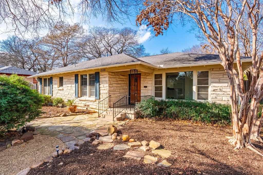 2129 Elmwood Boulevard, Dallas