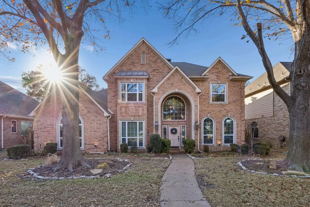 18727 Greenside Drive, Dallas