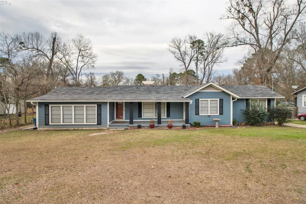1215 Andrews Street, Kilgore