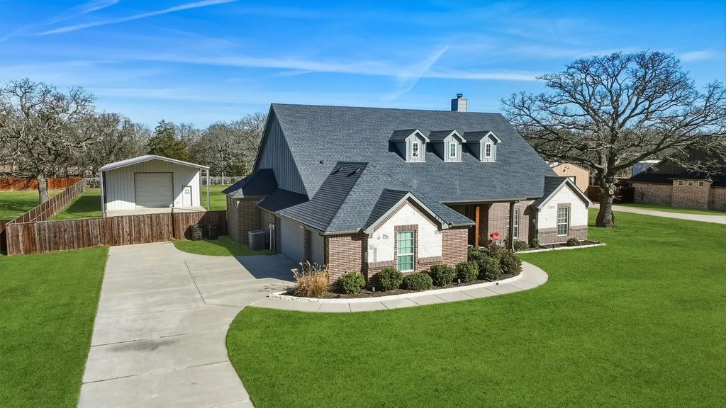 6579 Oak Ridge Court, Royse City