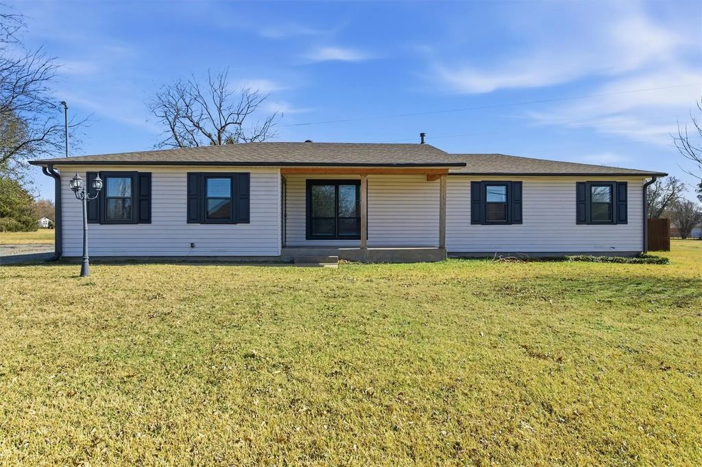 2805 Rex Cruse Drive, Sherman