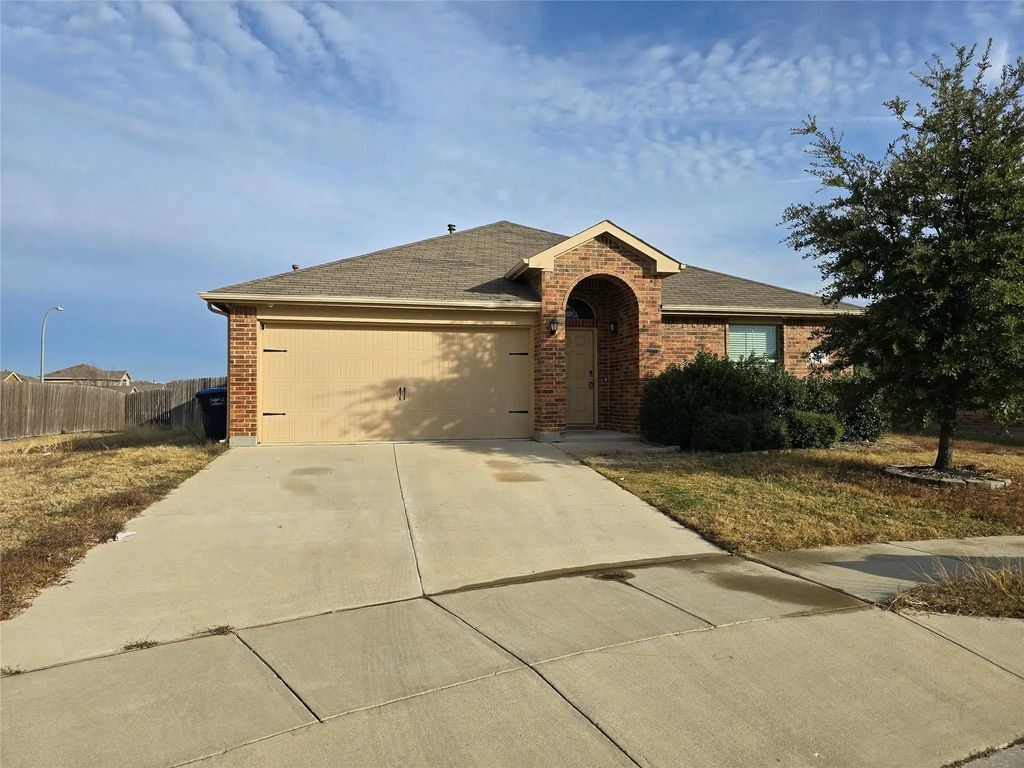 6356 Eagle Lake Court, Fort Worth