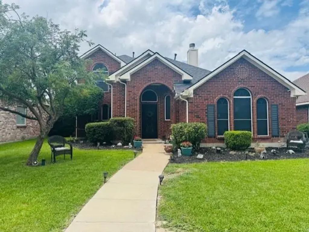 2121 Birch Bend, Mesquite