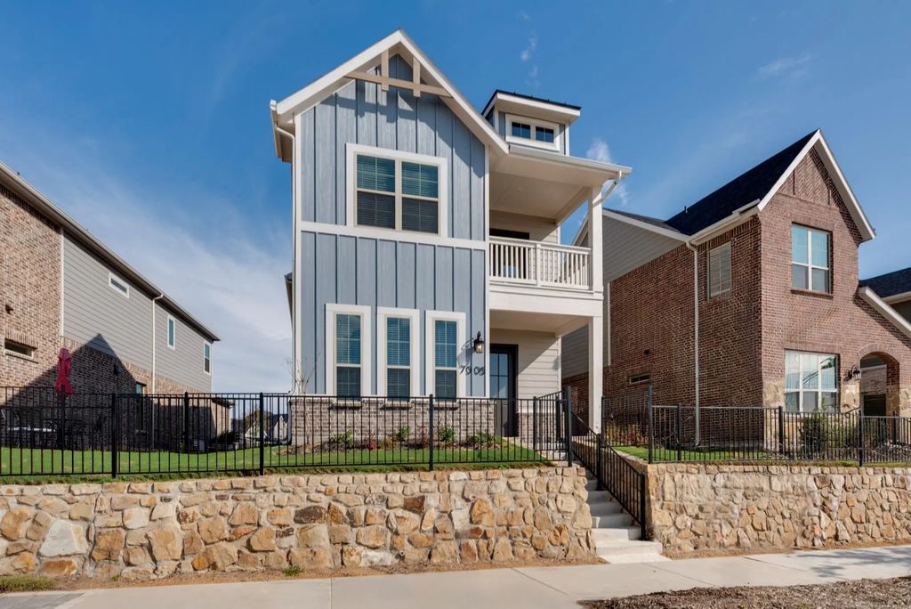 7005 Sunset Boulevard, Rowlett