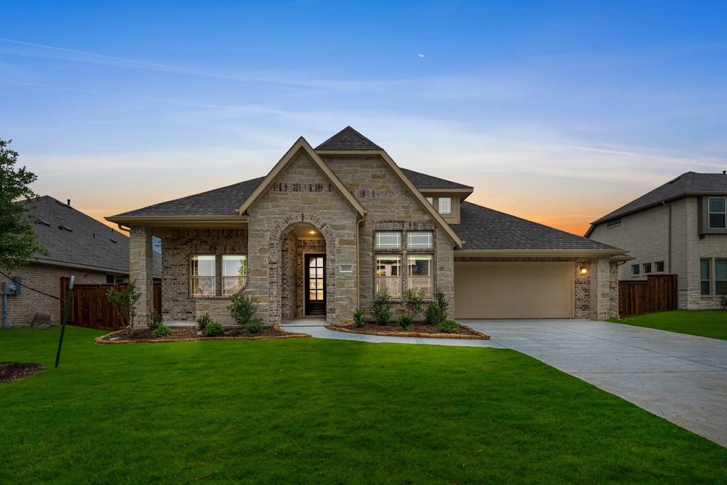 2112 Redding Drive, Mansfield