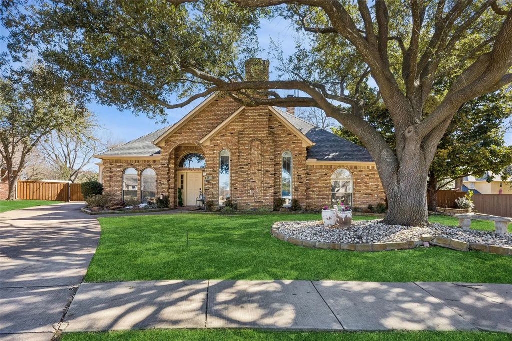 6502 Barclay Lane, Garland