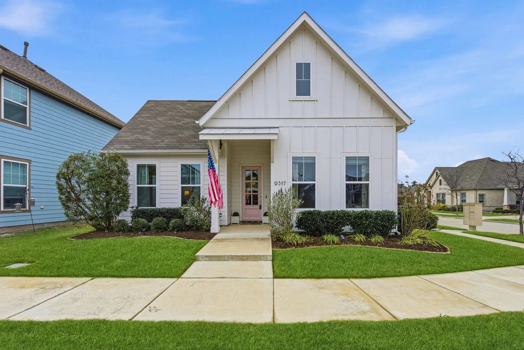 9317 Crockett Drive, Rowlett