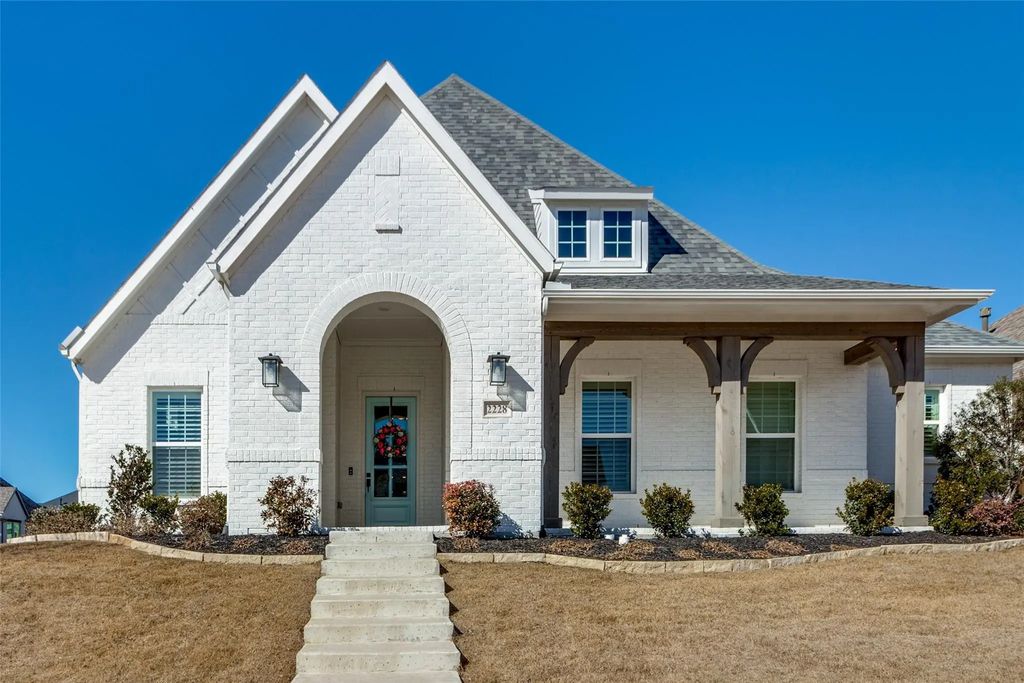 2228 Sandrellan Street, Fort Worth