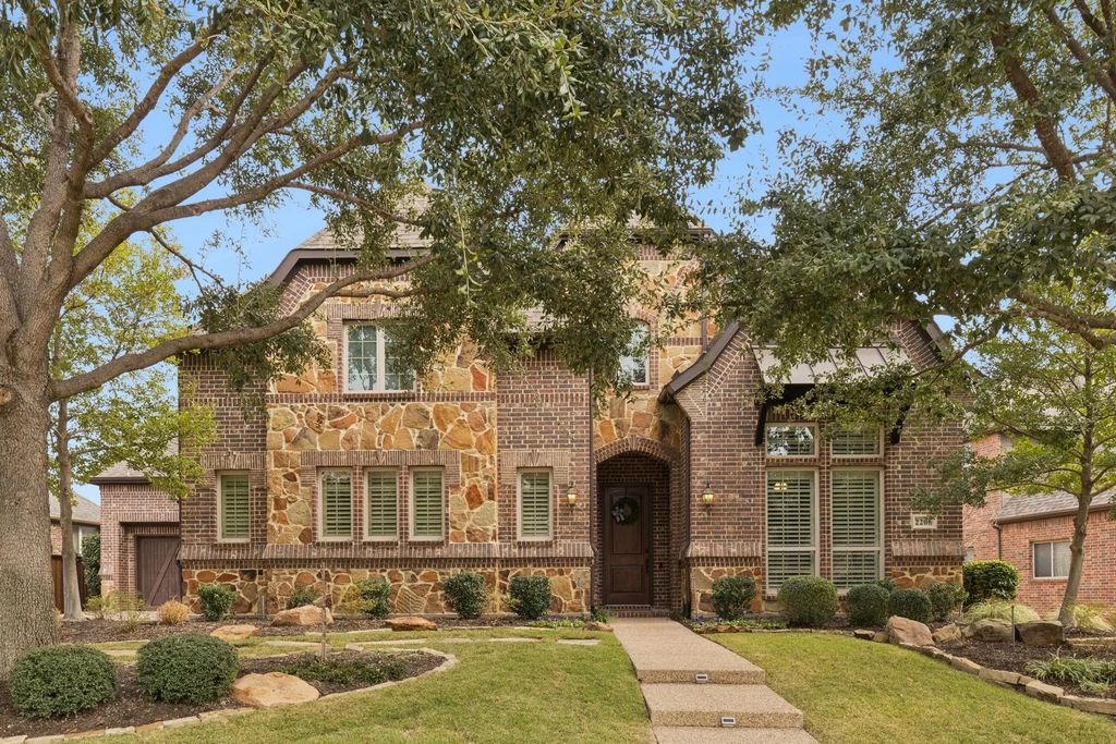 2206 Alisa Lane, Trophy Club