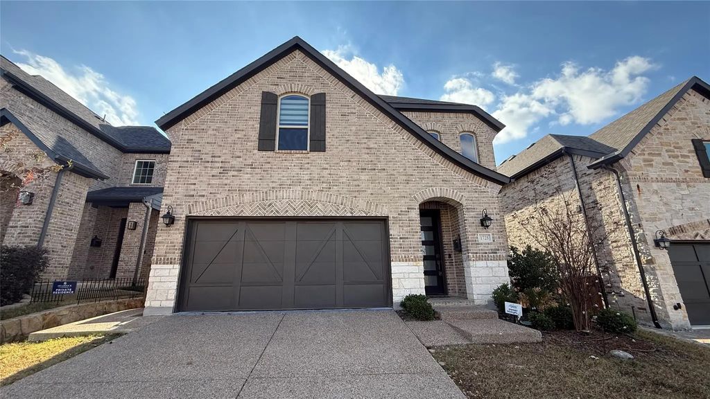 1728 Tallwich Drive, Carrollton