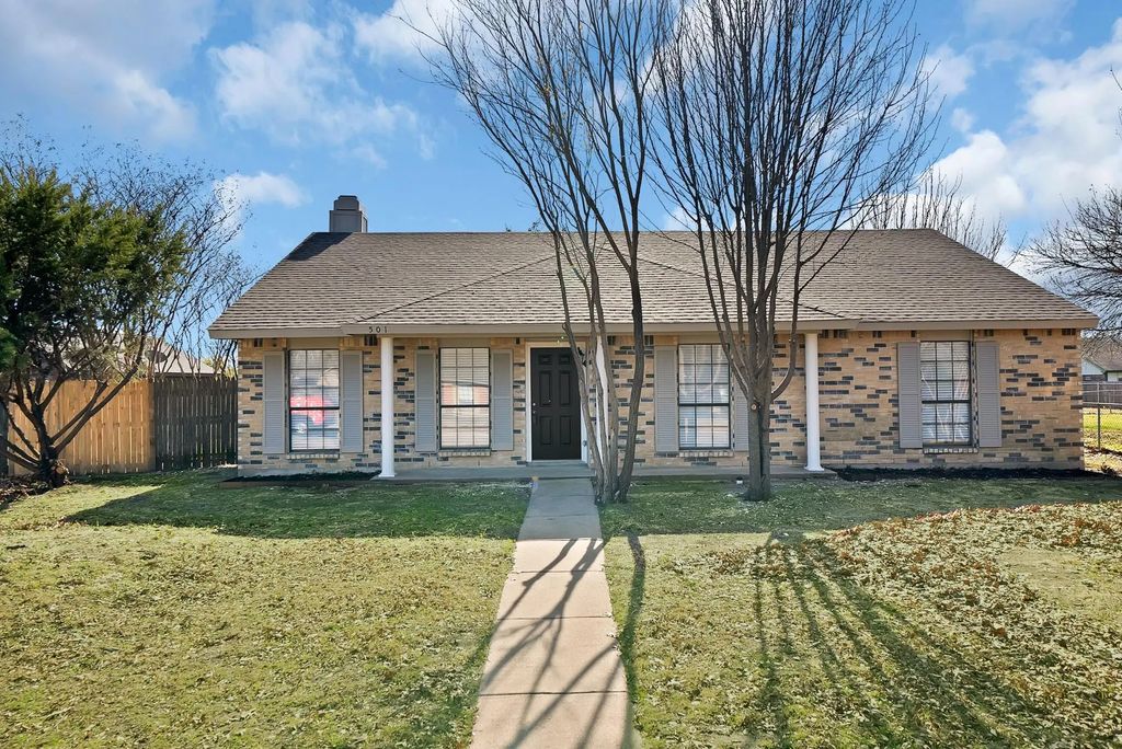 501 Justice Street, Cedar Hill