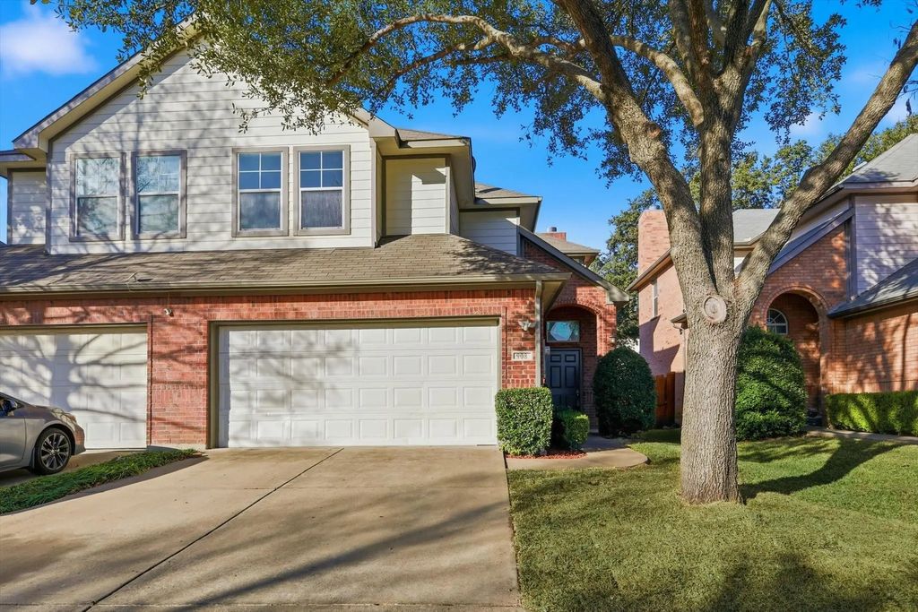 908 Plaza Lane, Richardson