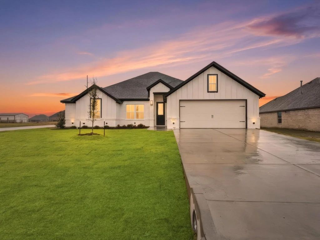 11601 Caracal Drive, Godley