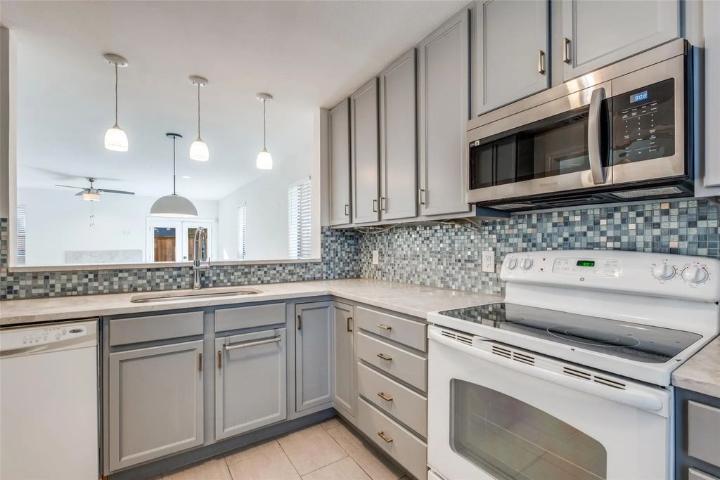 6646 E Lovers Lane 501, Dallas