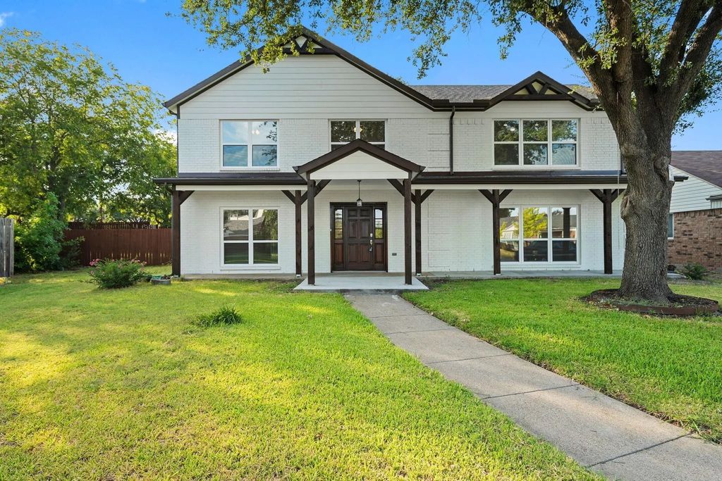 2101 Country Dell Drive, Garland
