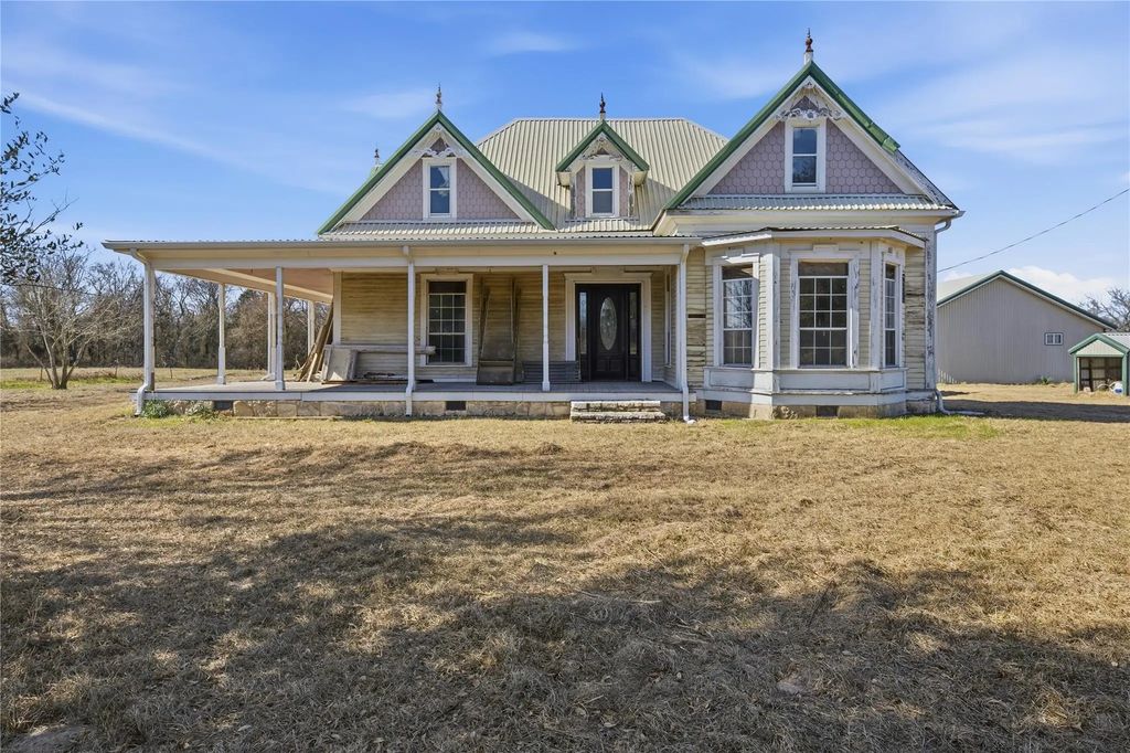 8640 State Highway 198, Canton