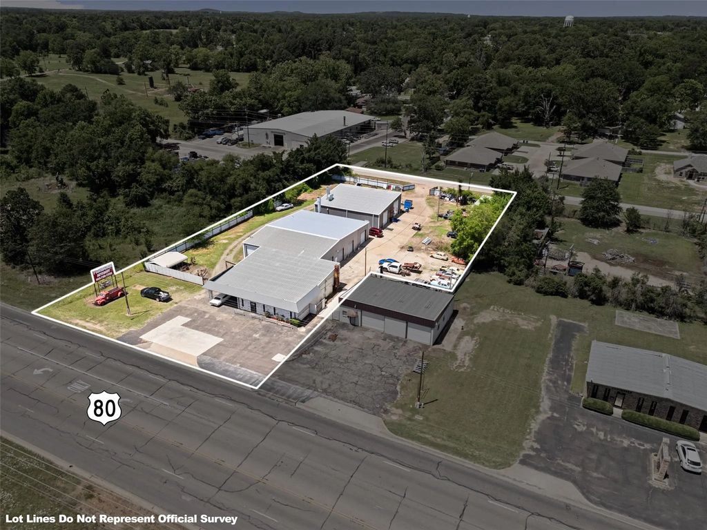 307 W Us Hwy 80, White Oak