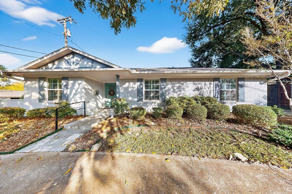 2620 Pearson Drive, Dallas