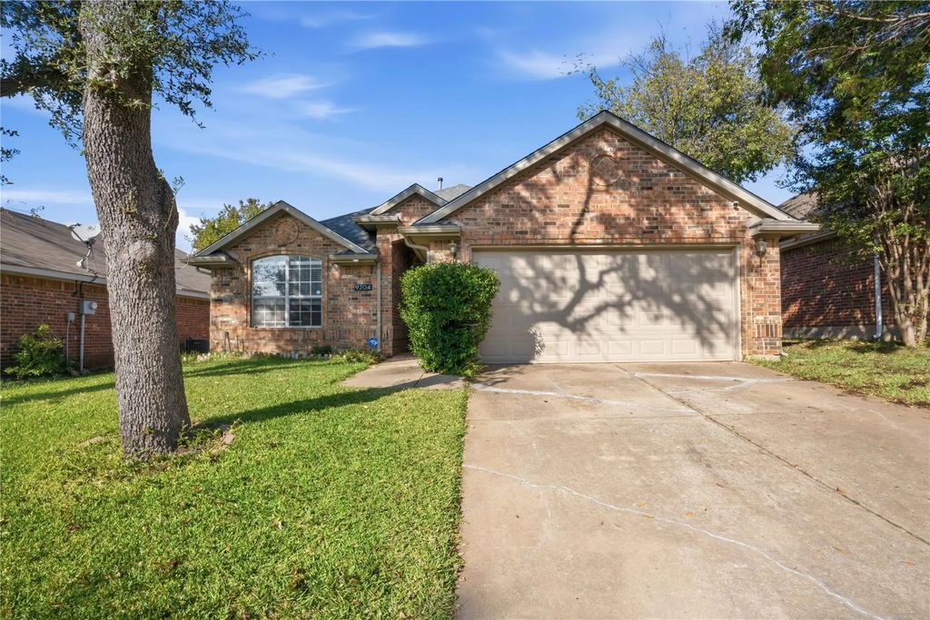 9204 Newport Lane, McKinney