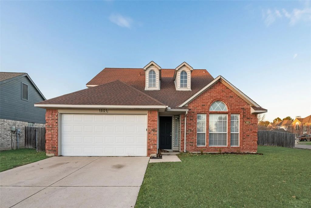 1801 Spanish Trail, Irving