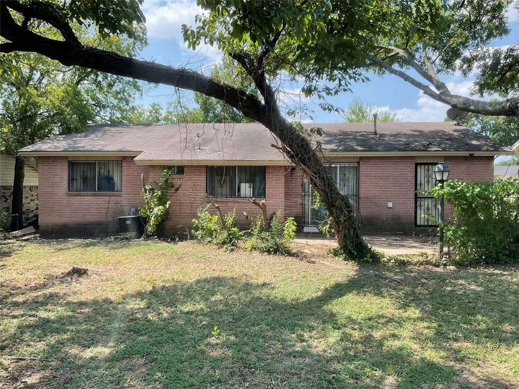 631 Oceanview Drive, Dallas