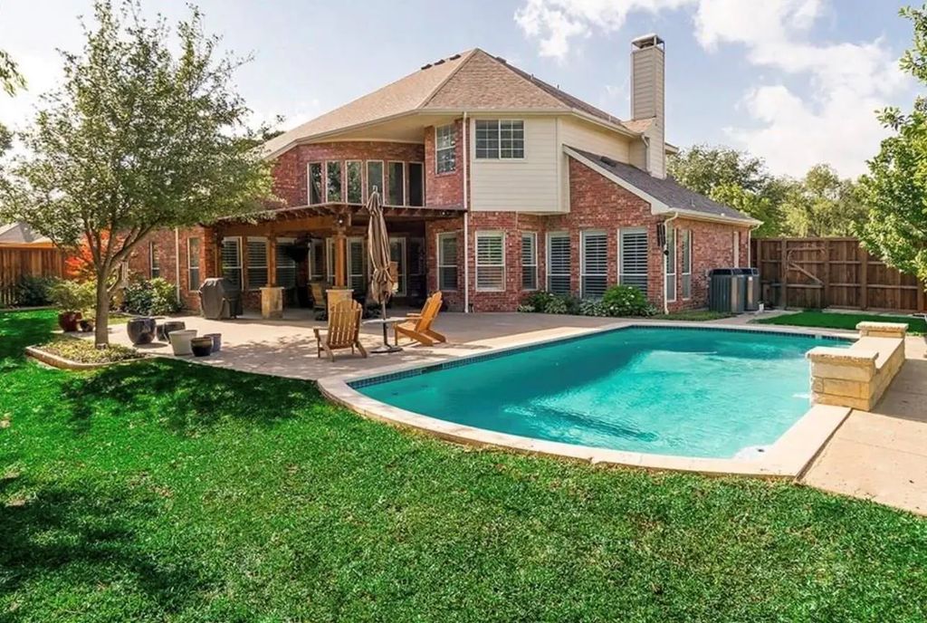 863 Celeste Lane, Keller