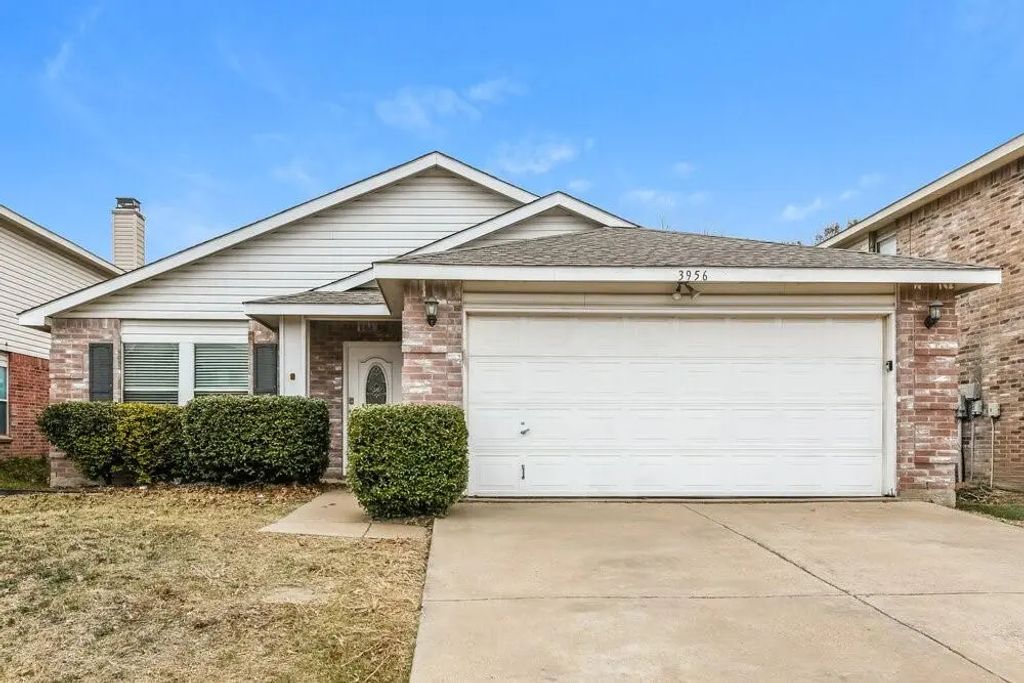 3956 Golden Horn Lane, Fort Worth