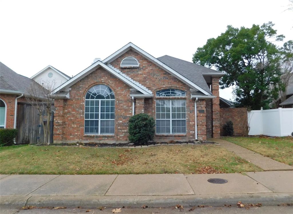 18939 Westwood Place, Dallas