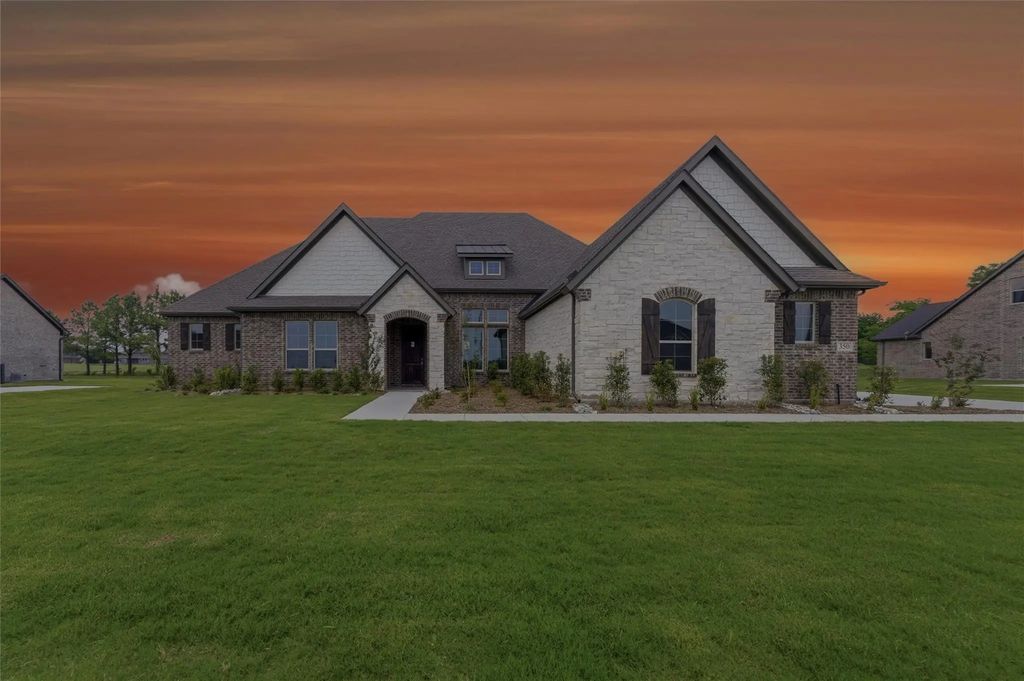 350 Cobb Road, Leonard