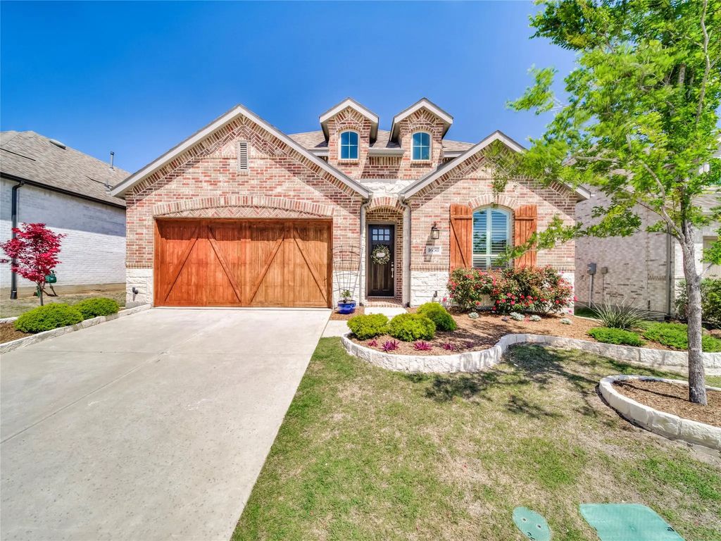 1638 Snowdrop Drive, Celina
