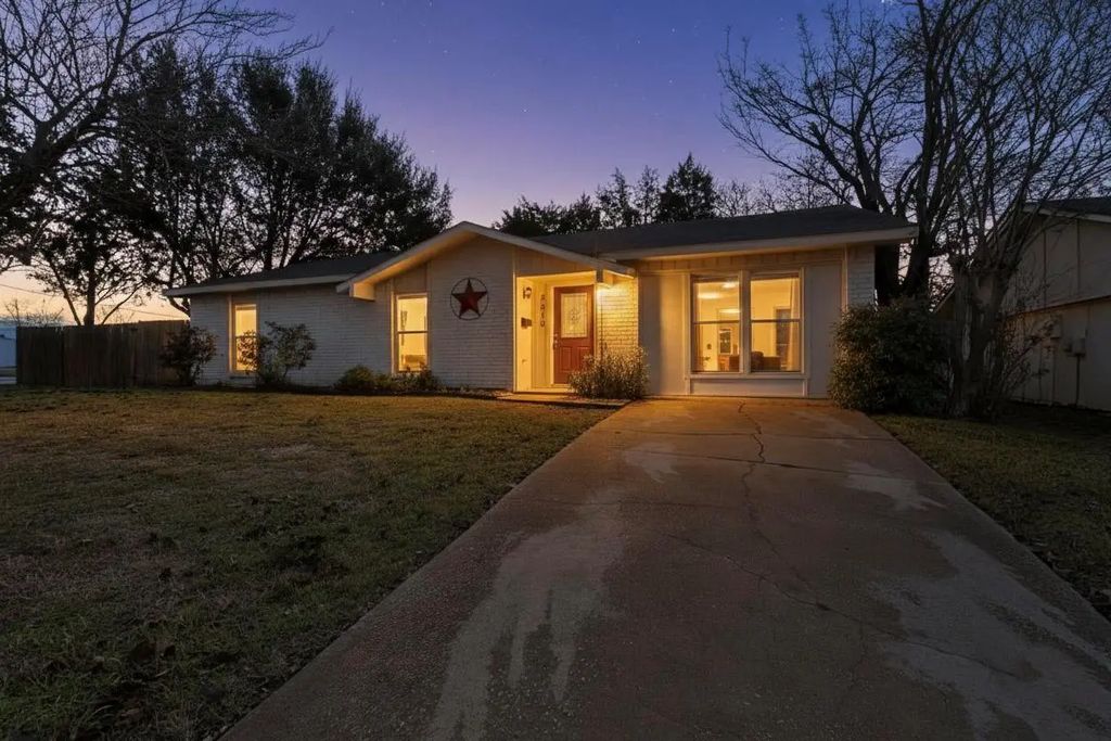 5516 Laredo Lane, Garland