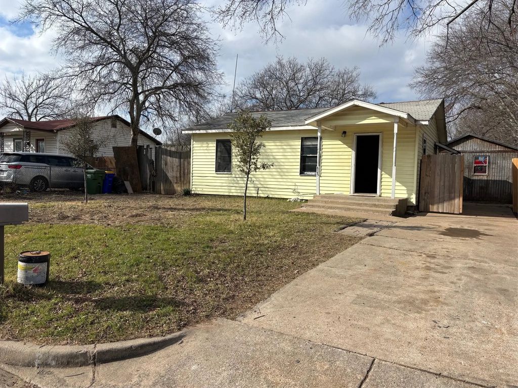 825 Clyde Street, White Settlement