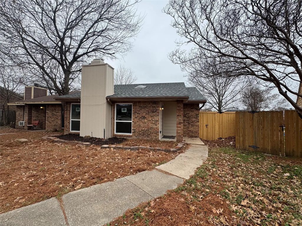 1321 Red River Point, Mesquite