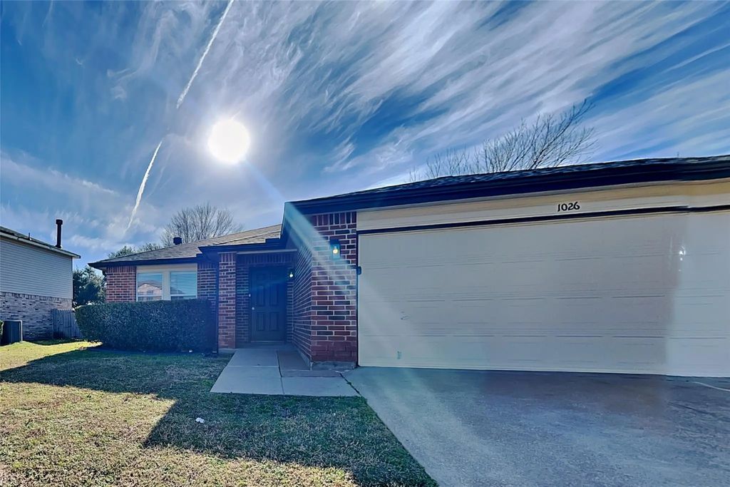 1026 Mazourka Drive, Arlington