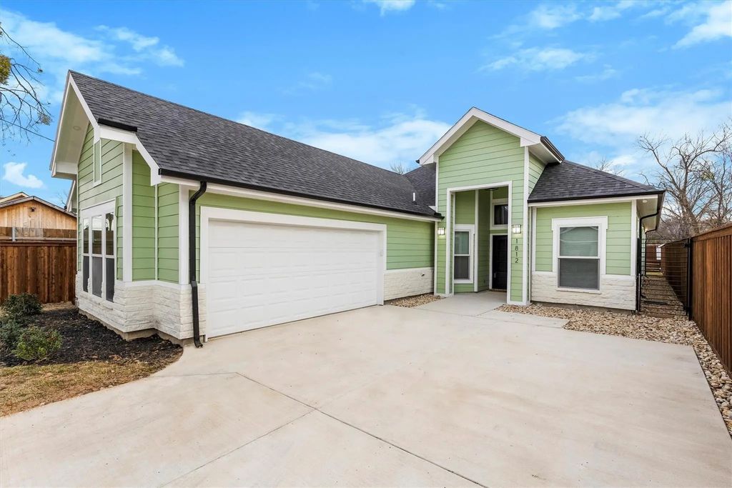 1812 Muncie Avenue, Dallas