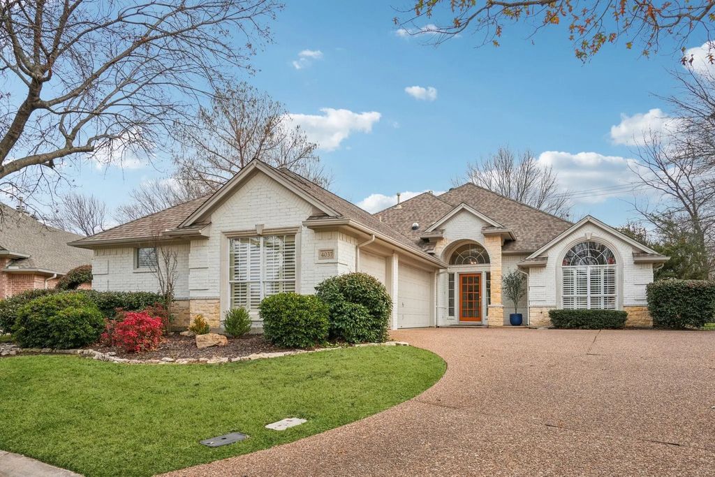 4037 Appian Way, Arlington