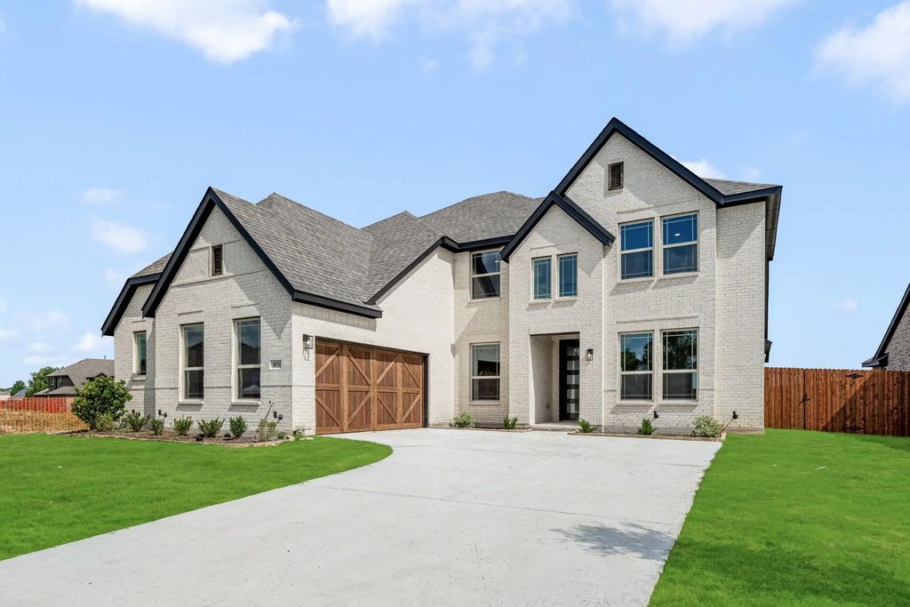 1031 Quincy Drive, Red Oak