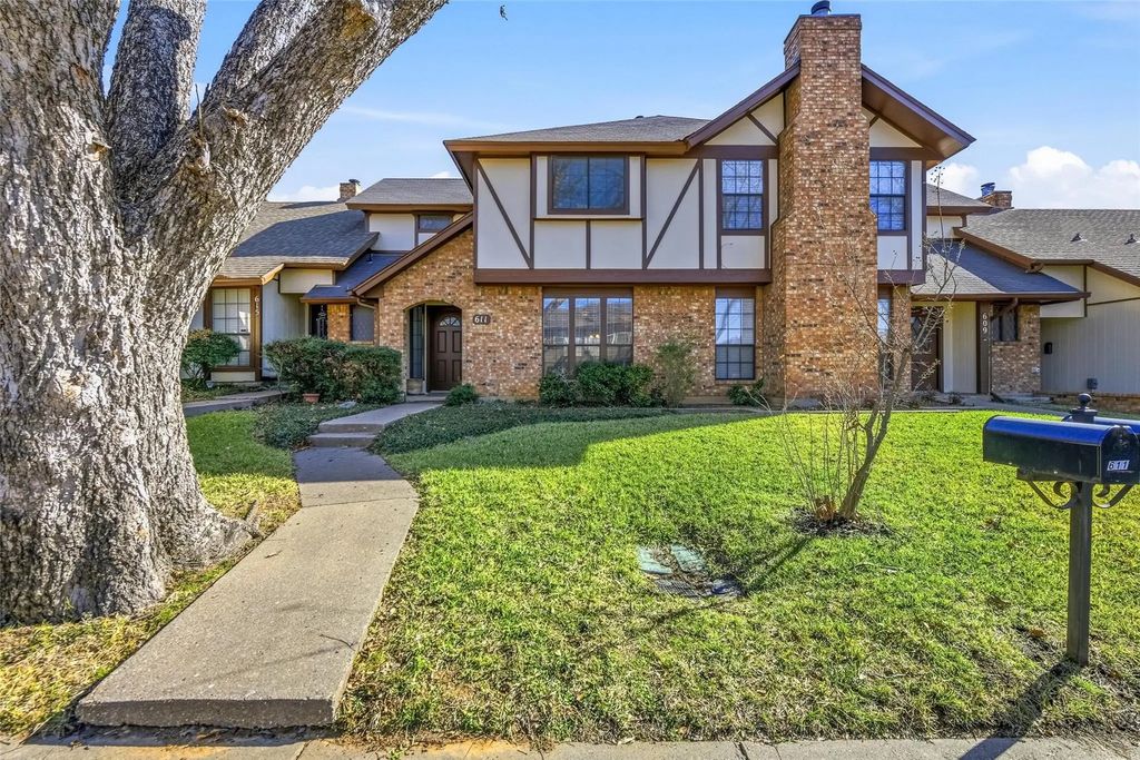 611 Windgate Court, Arlington